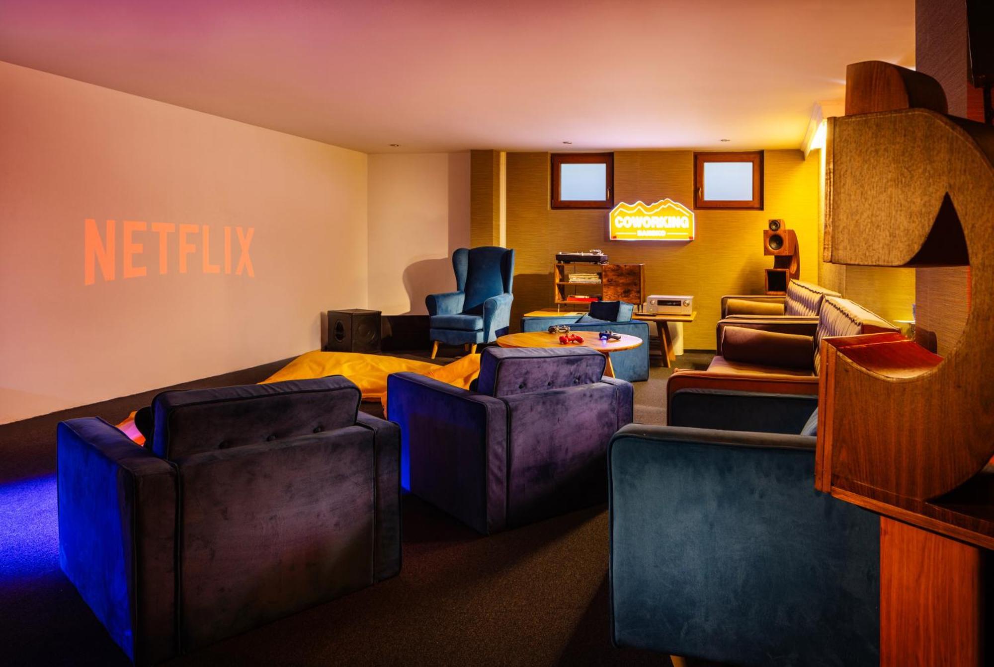 Coliving Bansko, The Social Hotel By Networking Premium バンスコ エクステリア 写真
