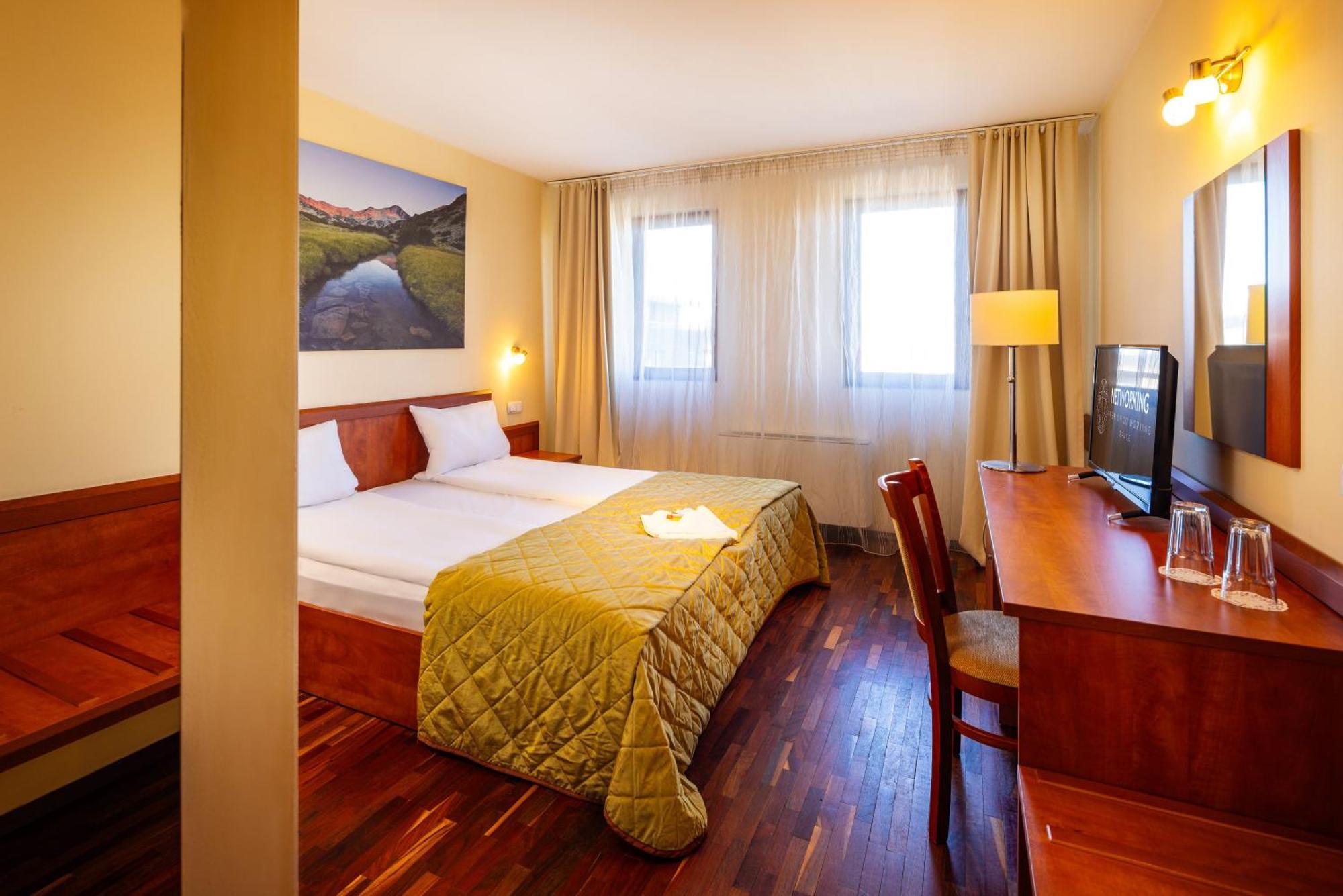 Coliving Bansko, The Social Hotel By Networking Premium バンスコ エクステリア 写真