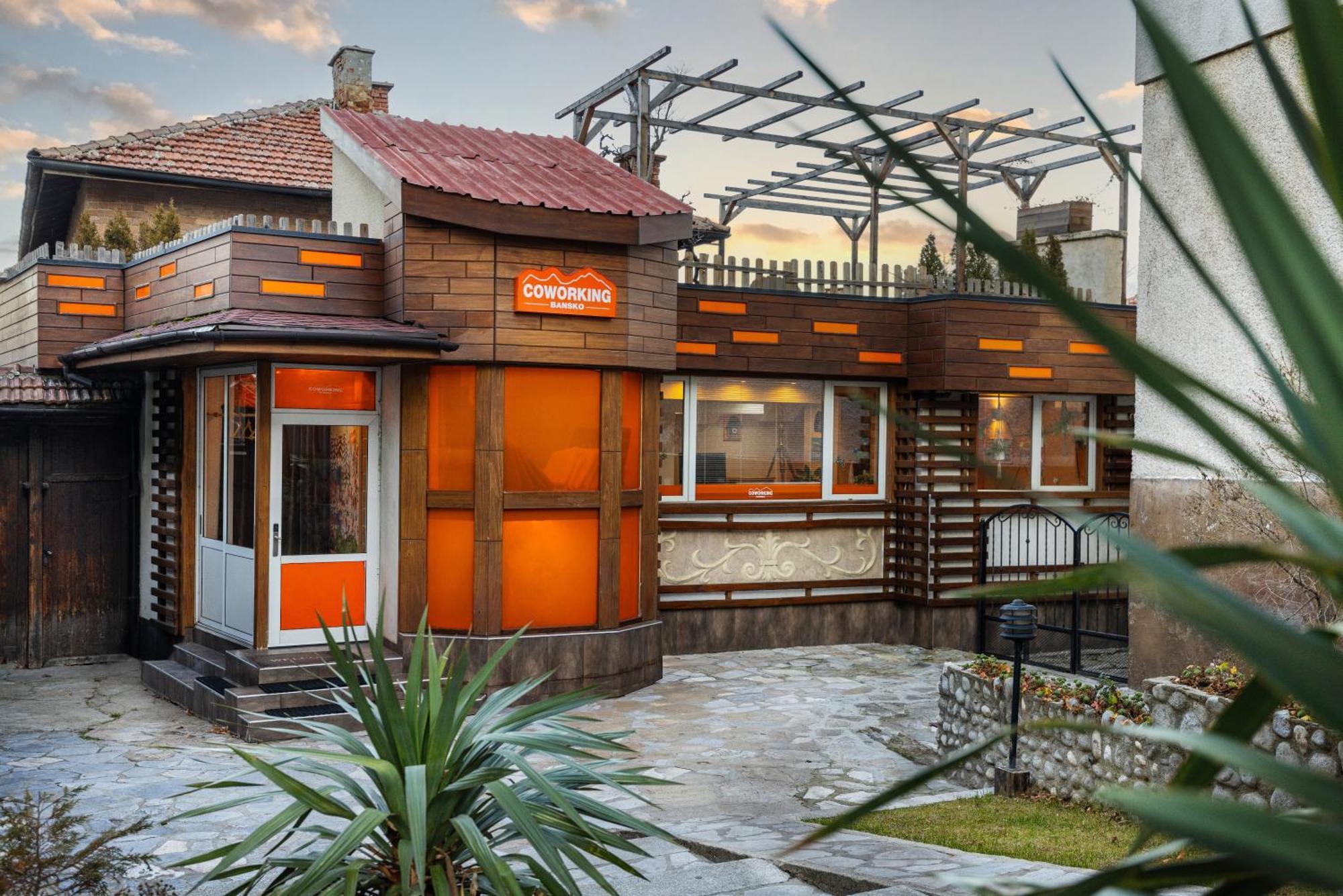 Coliving Bansko, The Social Hotel By Networking Premium バンスコ エクステリア 写真